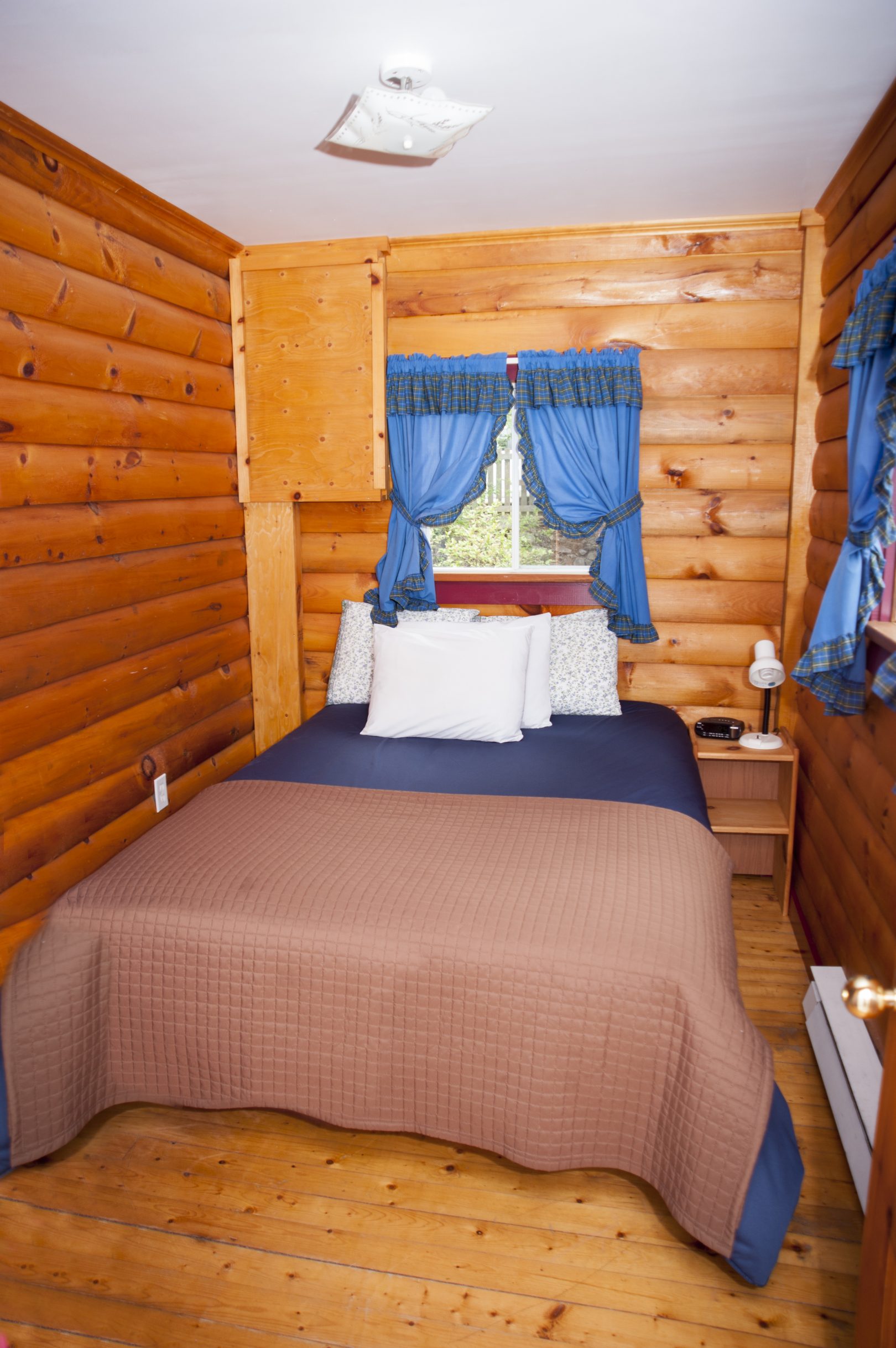 Cottage 6 One Bedroom Cottage with Ocean View Hunts Point Beach Cottages